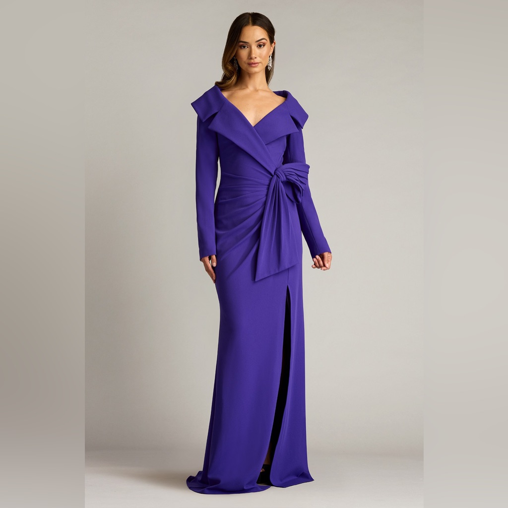 Tadashi Shoji - Boleyn Portrait Collar Gown